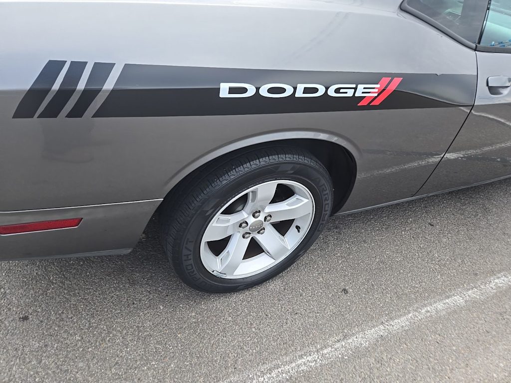 Thumbnail: 2012 Dodge Challenger - 16