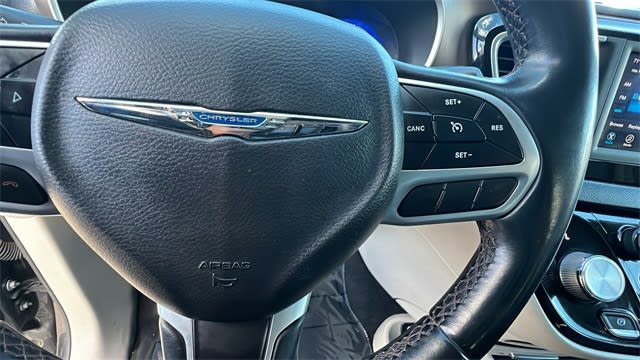 2018 Chrysler Pacifica Touring L 28