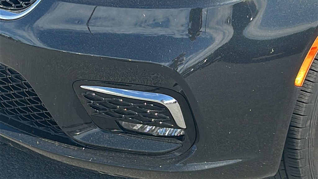 Thumbnail: 2023 Chrysler Pacifica - 10