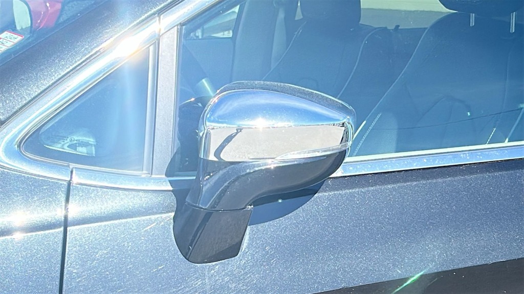 Thumbnail: 2023 Chrysler Pacifica - 8