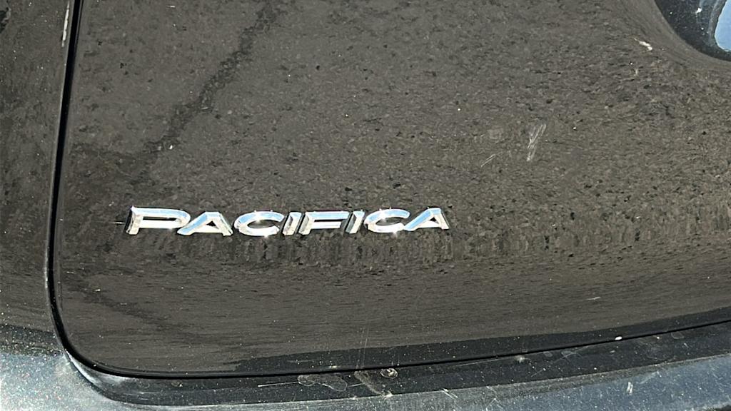 Thumbnail: 2023 Chrysler Pacifica - 30