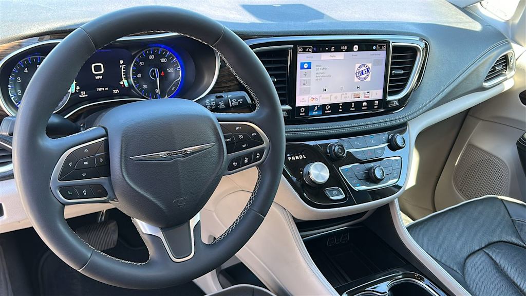 Thumbnail: 2023 Chrysler Pacifica - 2