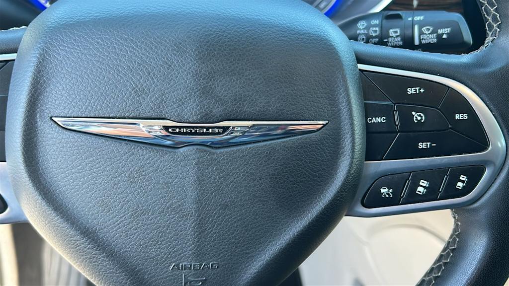 Thumbnail: 2023 Chrysler Pacifica - 26