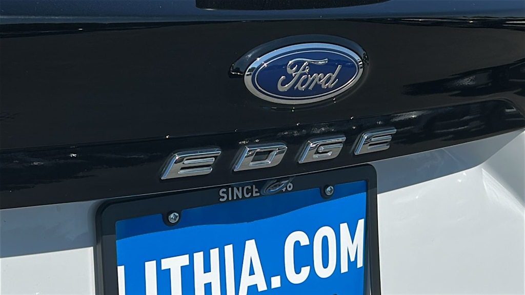 Thumbnail: 2021 Ford Edge - 7