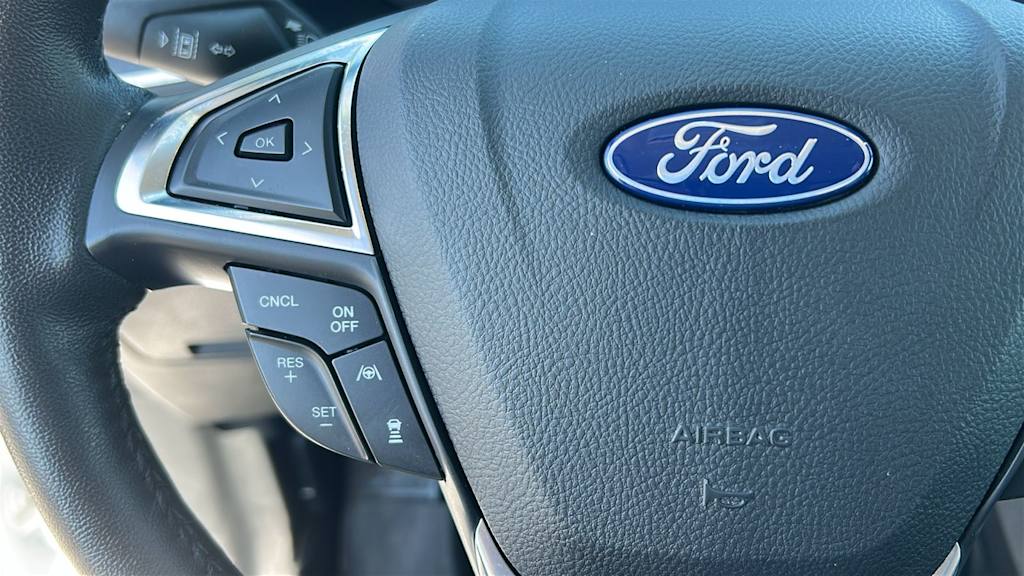 Thumbnail: 2021 Ford Edge - 25
