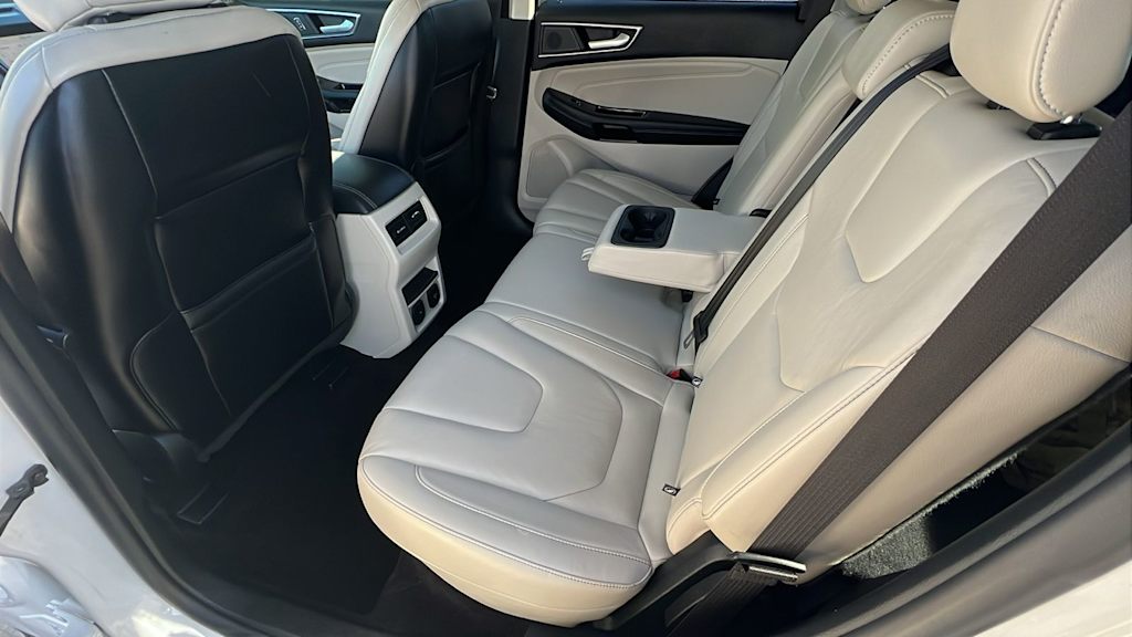 Thumbnail: 2020 Ford Edge - 12
