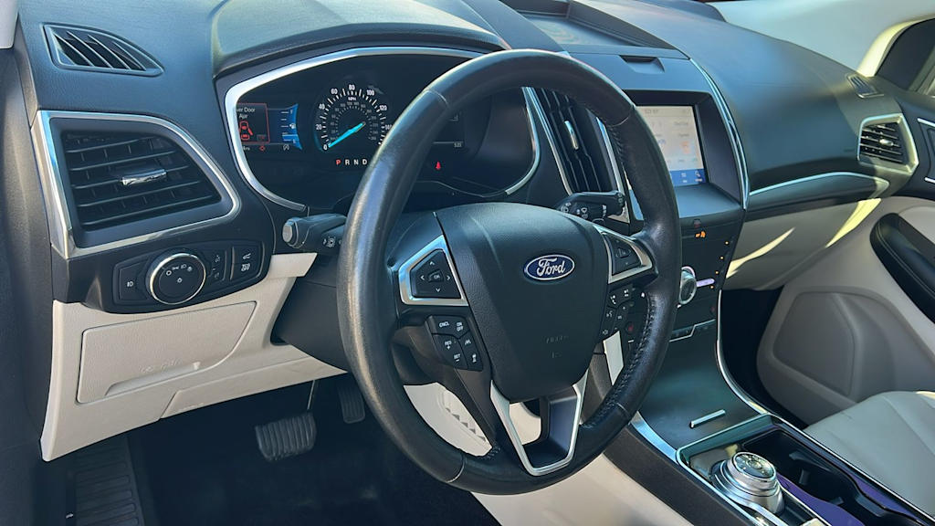 Thumbnail: 2020 Ford Edge - 2