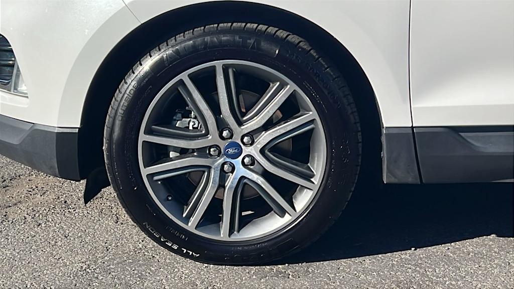 Thumbnail: 2020 Ford Edge - 8