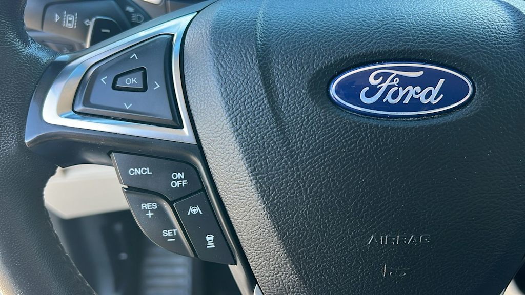 Thumbnail: 2020 Ford Edge - 26