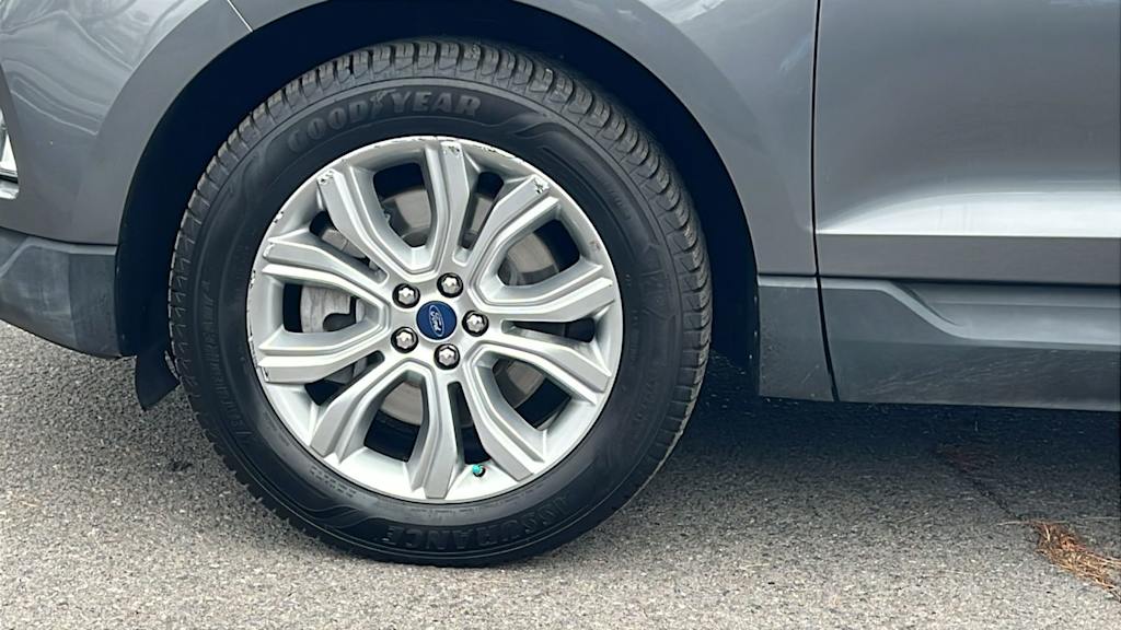 Thumbnail: 2022 Ford Edge - 8