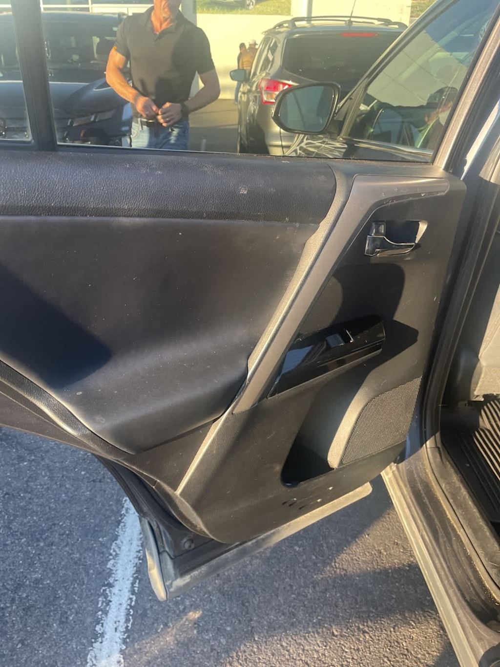 Thumbnail: 2017 Toyota RAV4 - 17