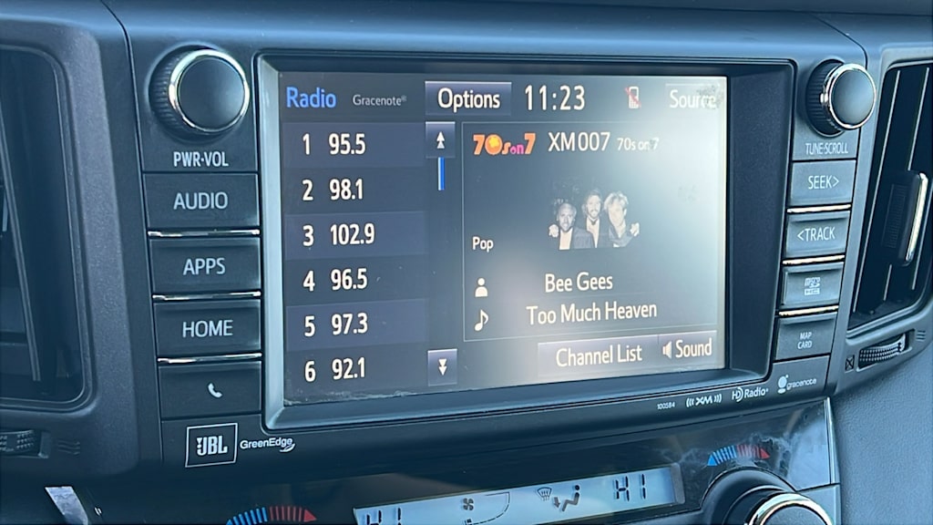 Thumbnail: 2017 Toyota RAV4 - 14