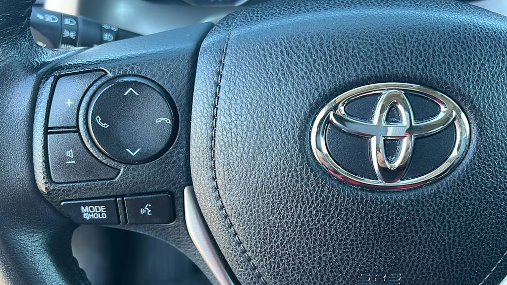 Thumbnail: 2017 Toyota RAV4 - 26