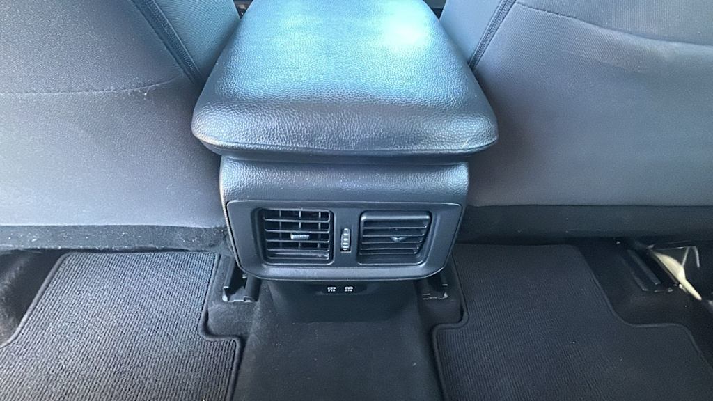 Thumbnail: 2021 Toyota RAV4 - 30