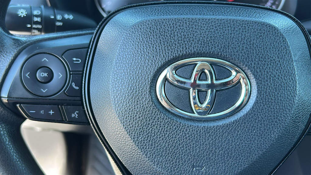 Thumbnail: 2021 Toyota RAV4 - 26