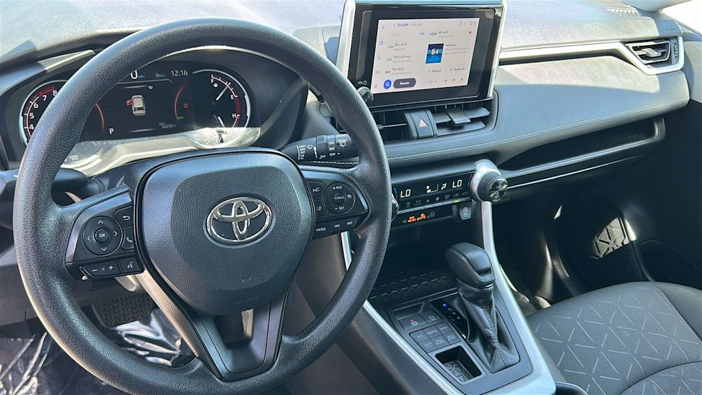 Thumbnail: 2024 Toyota RAV4 - 2