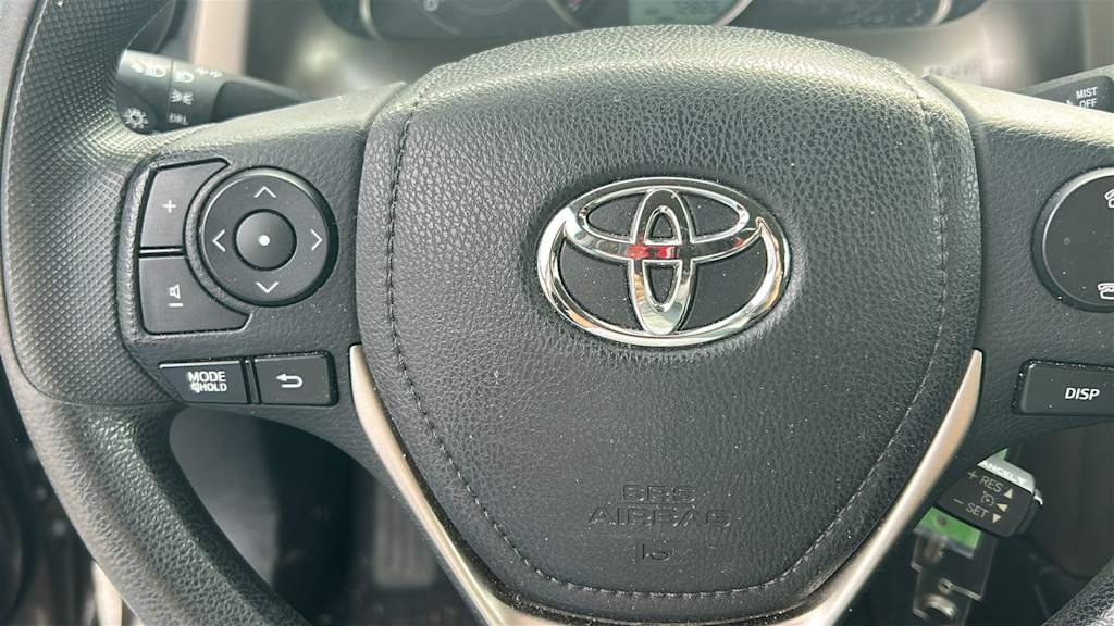 Thumbnail: 2015 Toyota RAV4 - 19
