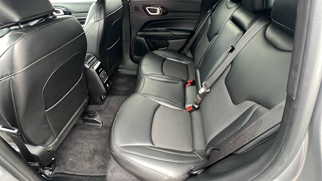 Thumbnail: 2022 Jeep Compass - 12