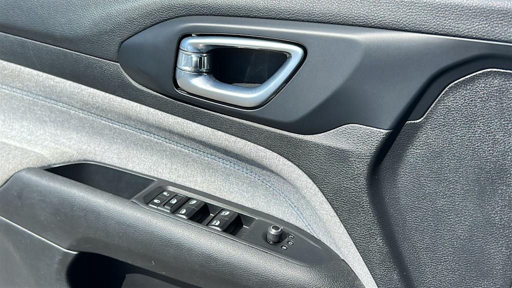 Thumbnail: 2024 Jeep Compass - 28