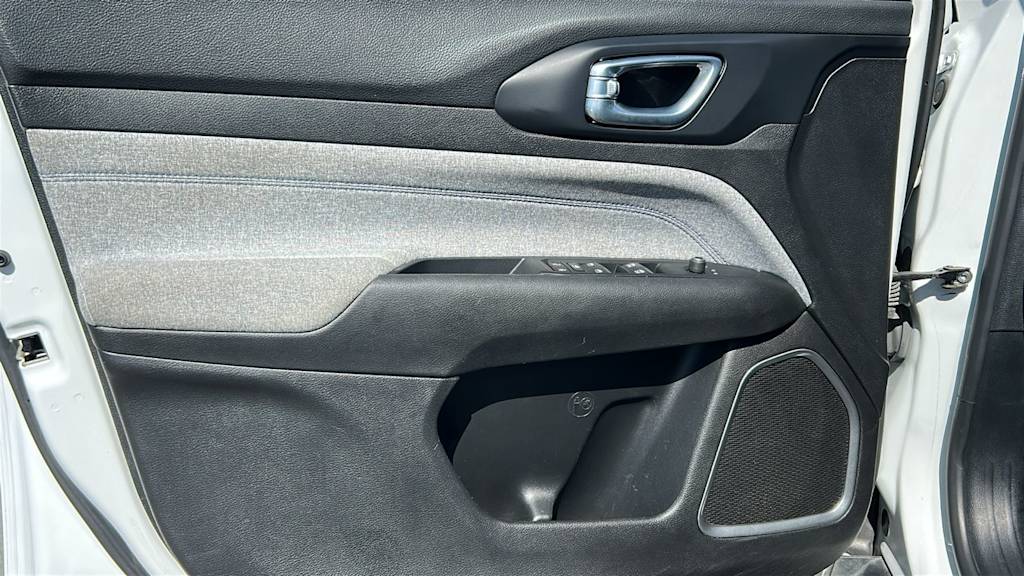 Thumbnail: 2024 Jeep Compass - 29