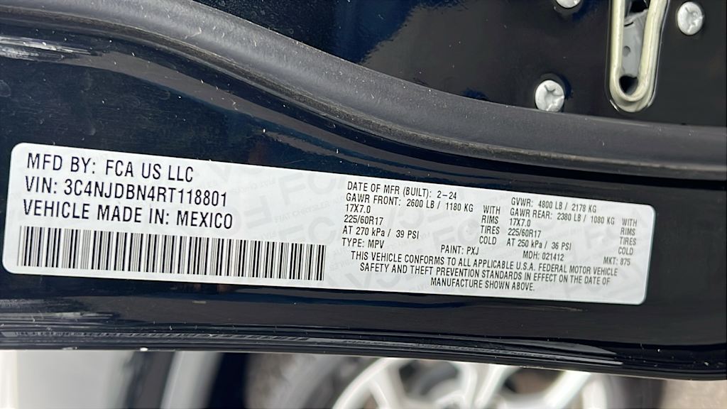 Thumbnail: 2024 Jeep Compass - 18