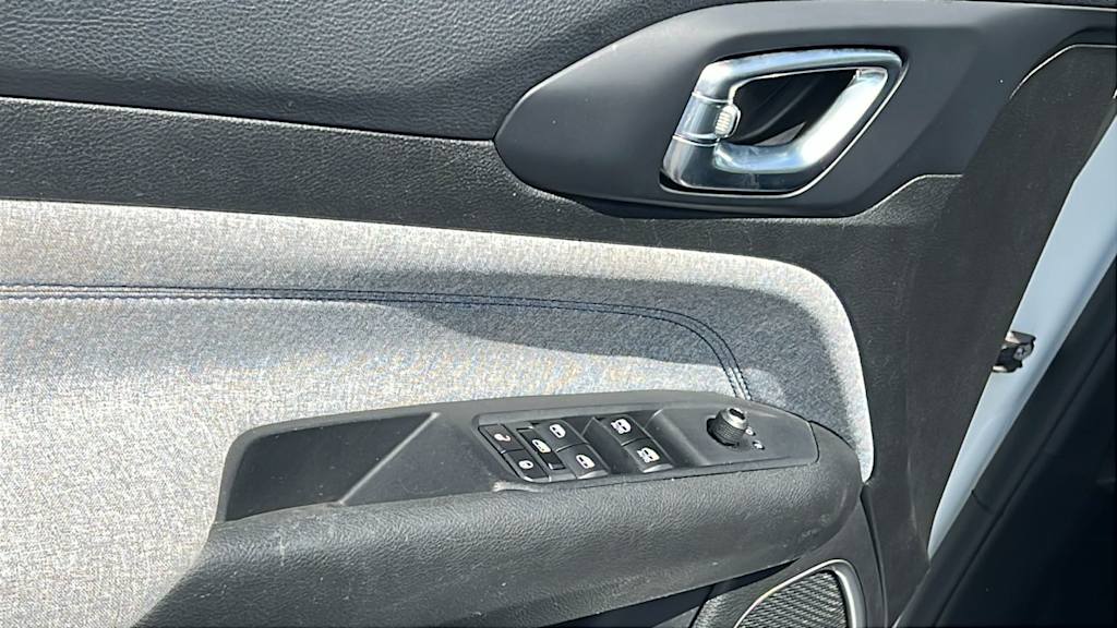 Thumbnail: 2024 Jeep Compass - 27