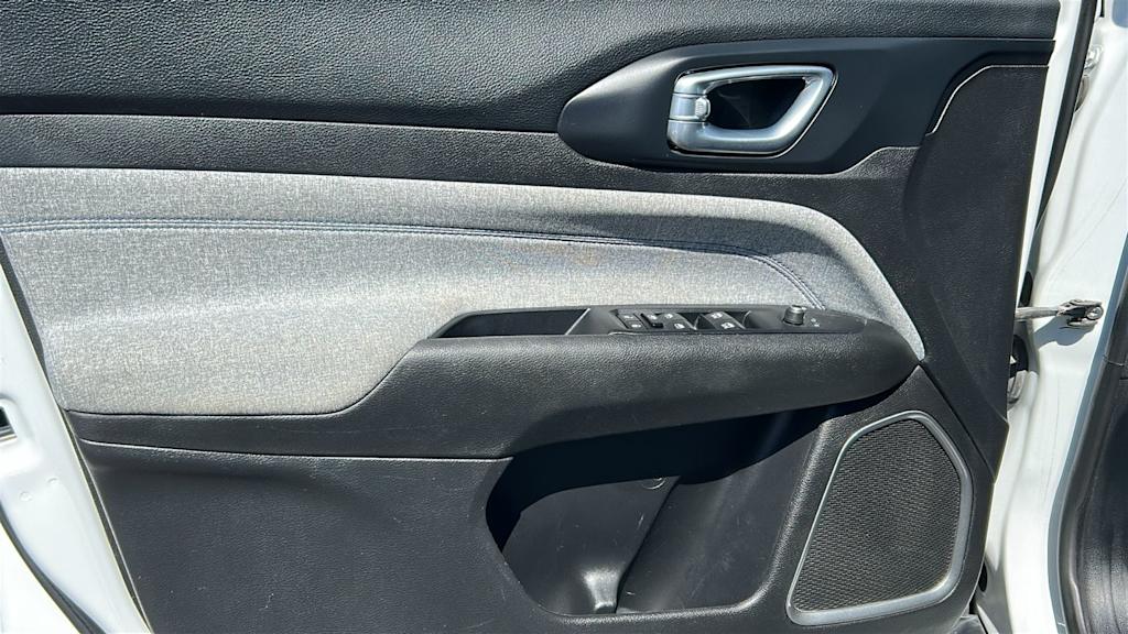 Thumbnail: 2024 Jeep Compass - 29