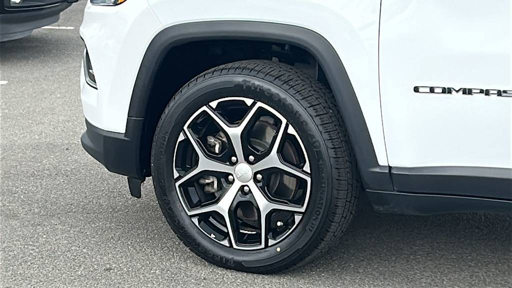 Thumbnail: 2024 Jeep Compass - 8