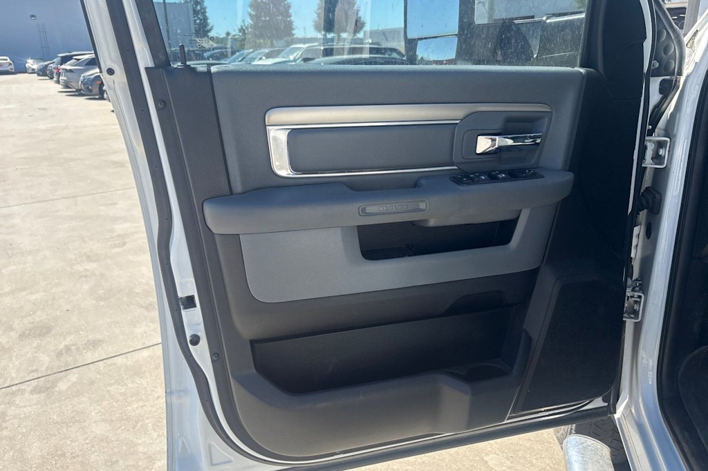Thumbnail: 2017 RAM 3500 - 17