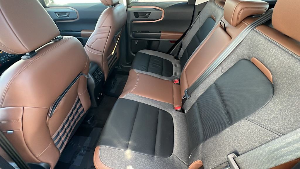 Thumbnail: 2021 Ford Bronco Sport - 11