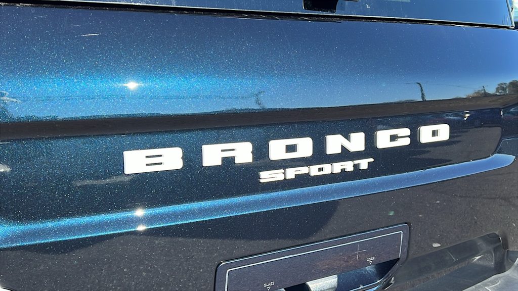 Thumbnail: 2021 Ford Bronco Sport - 6