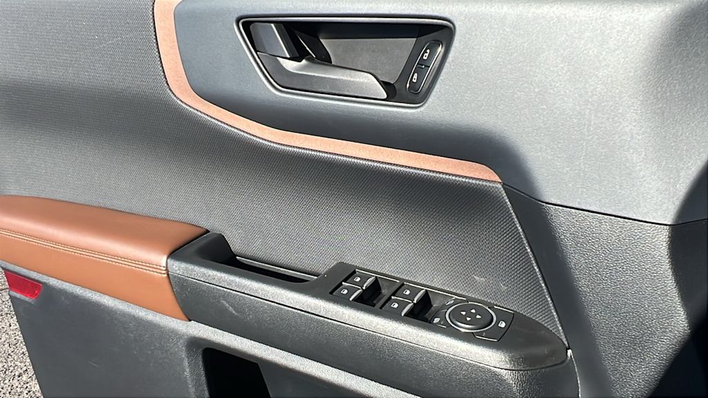 Thumbnail: 2021 Ford Bronco Sport - 28