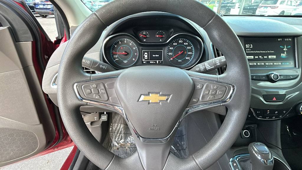 Thumbnail: 2018 Chevrolet Cruze - 8