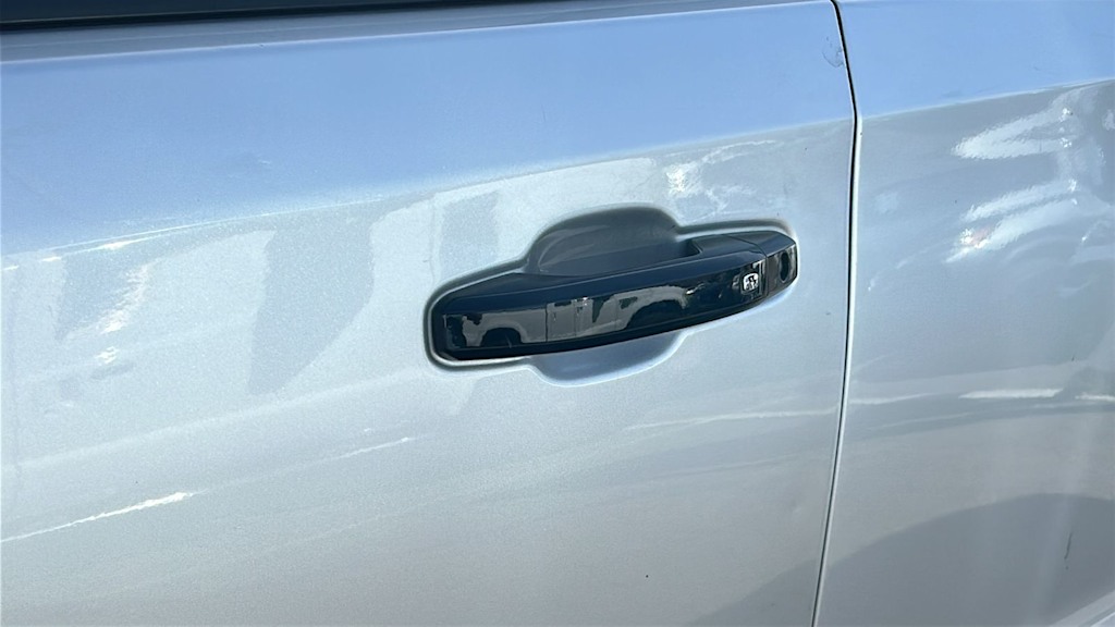 Thumbnail: 2022 Chevrolet Silverado 1500 - 6