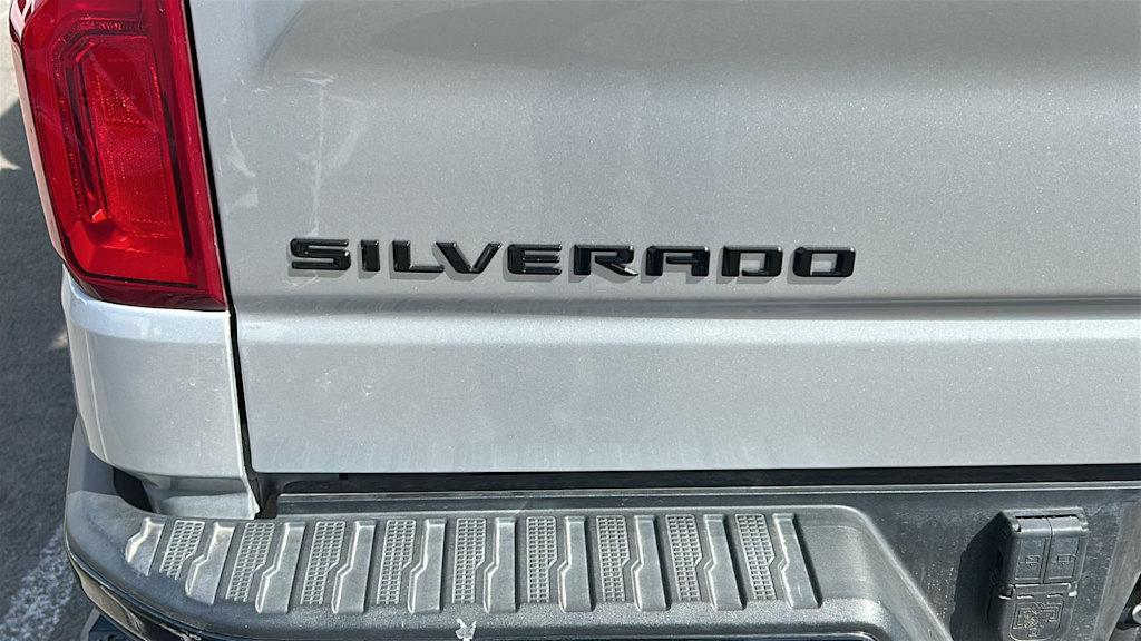 Thumbnail: 2022 Chevrolet Silverado 1500 - 12
