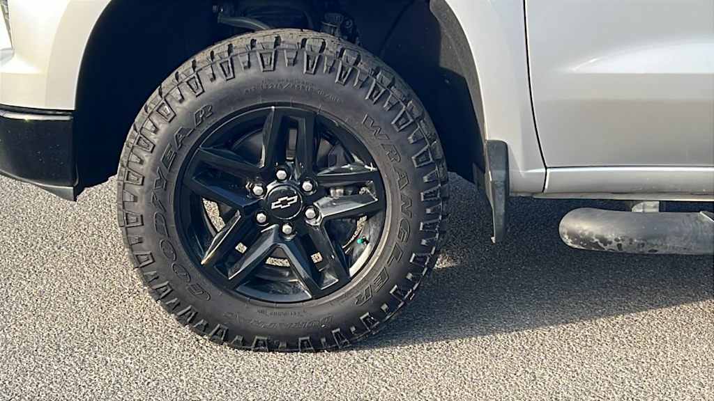Thumbnail: 2022 Chevrolet Silverado 1500 - 8