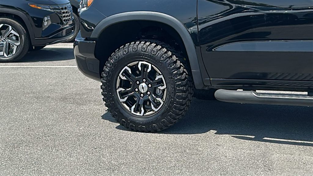 Thumbnail: 2023 Chevrolet Silverado 1500 - 8