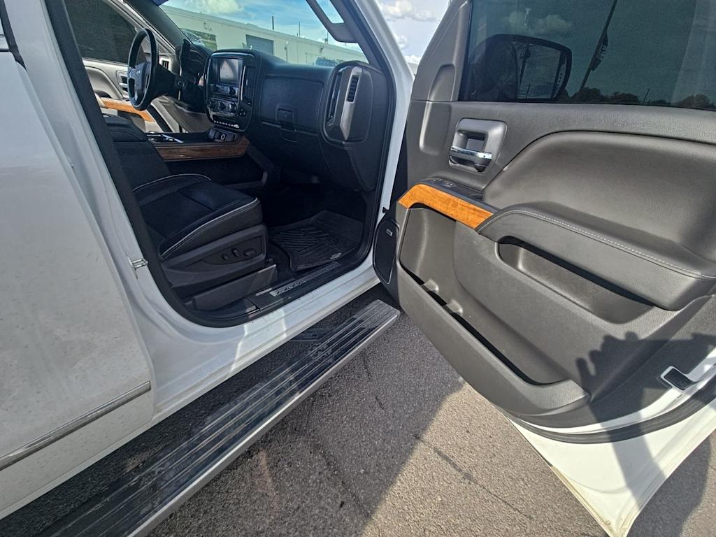 Thumbnail: 2018 Chevrolet Silverado 1500 - 21