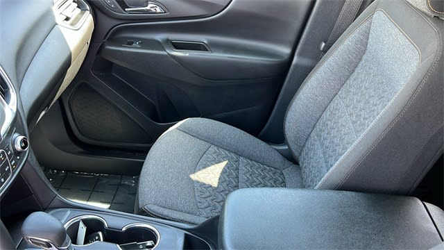 2024 Chevrolet Equinox LT 12