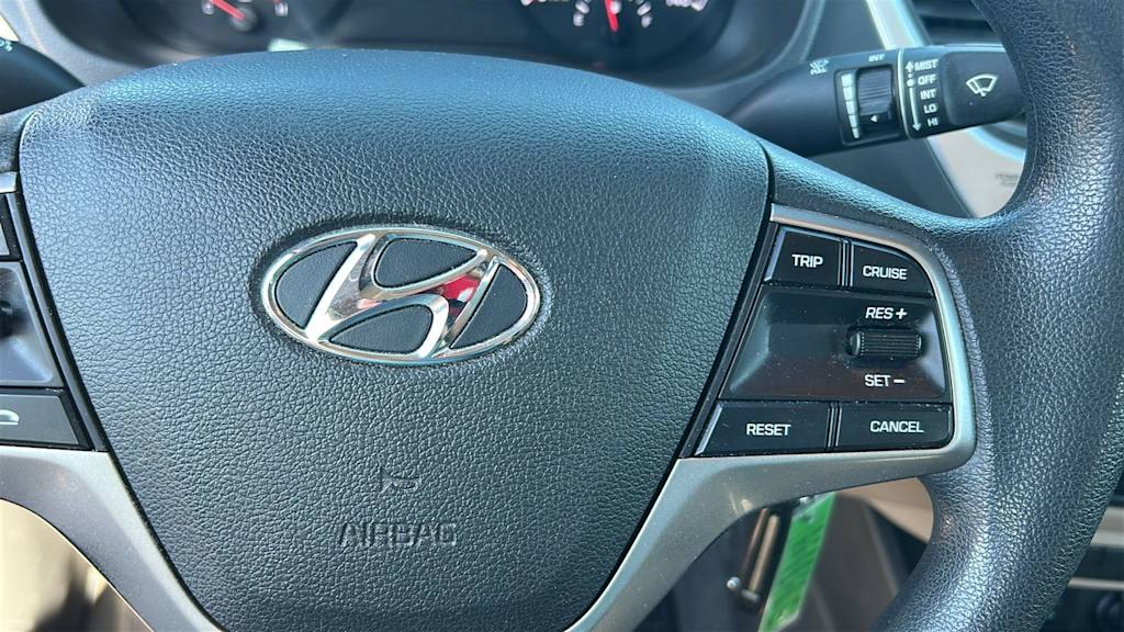 Thumbnail: 2022 Hyundai Accent - 22