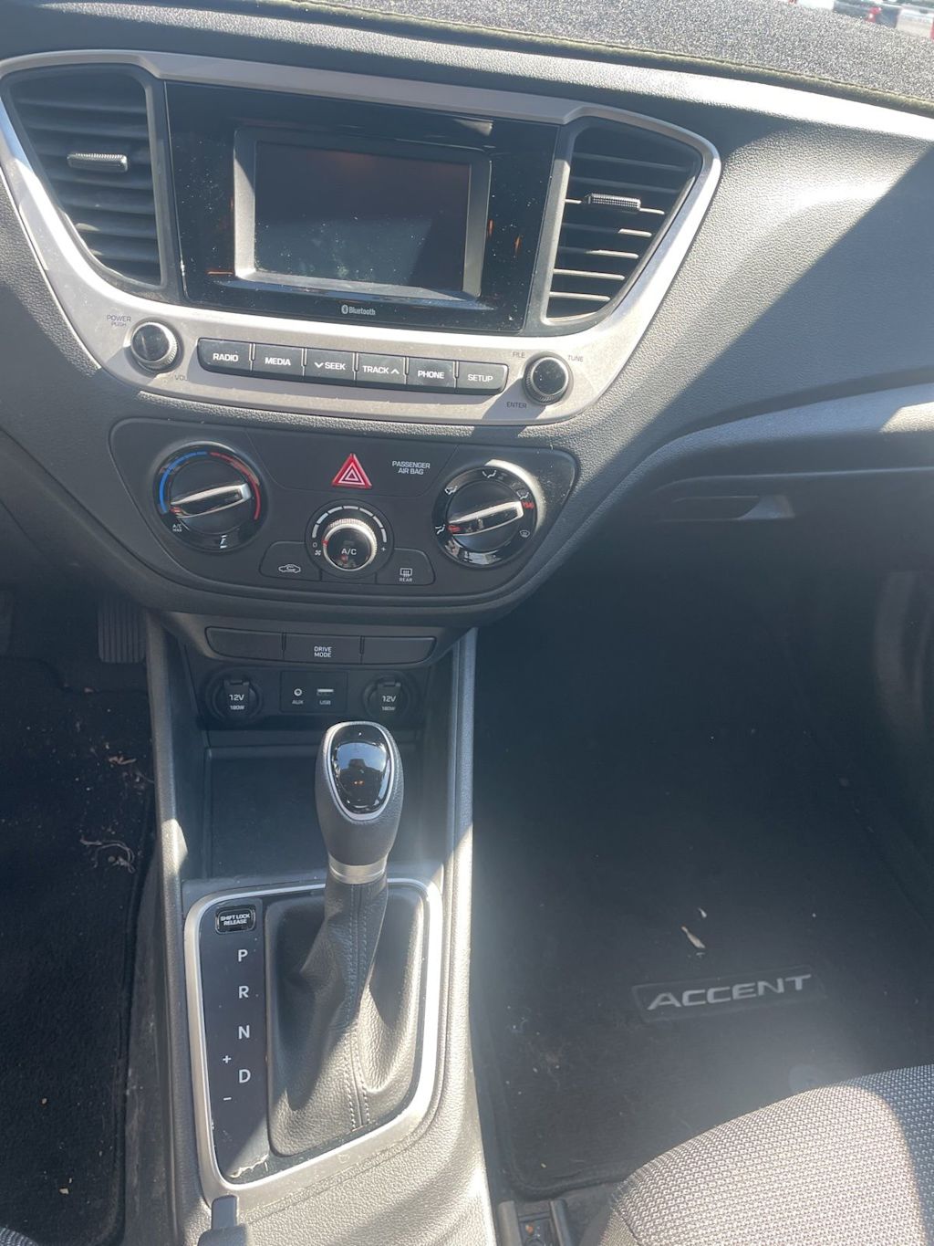 Thumbnail: 2022 Hyundai Accent - 7