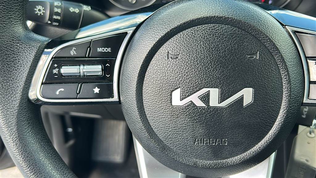 Thumbnail: 2024 Kia Forte - 26