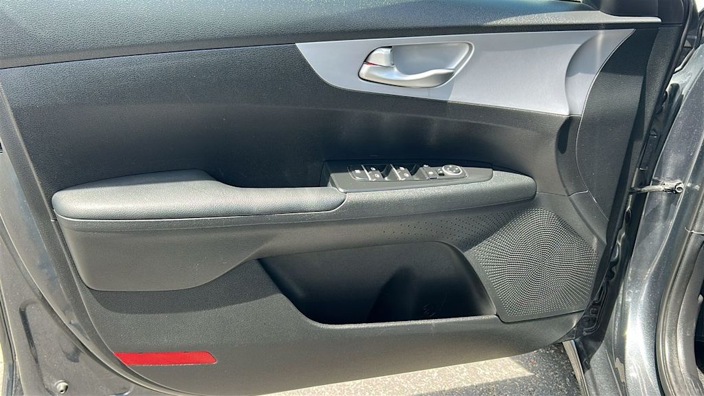 Thumbnail: 2024 Kia Forte - 29
