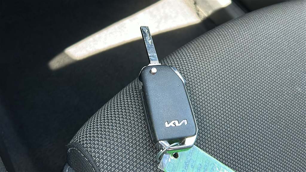 Thumbnail: 2024 Kia Forte - 17