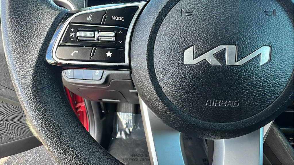 Thumbnail: 2023 Kia Forte - 26