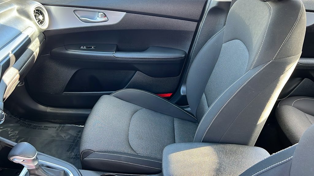 Thumbnail: 2023 Kia Forte - 11