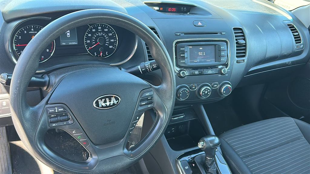 Thumbnail: 2017 Kia Forte - 2