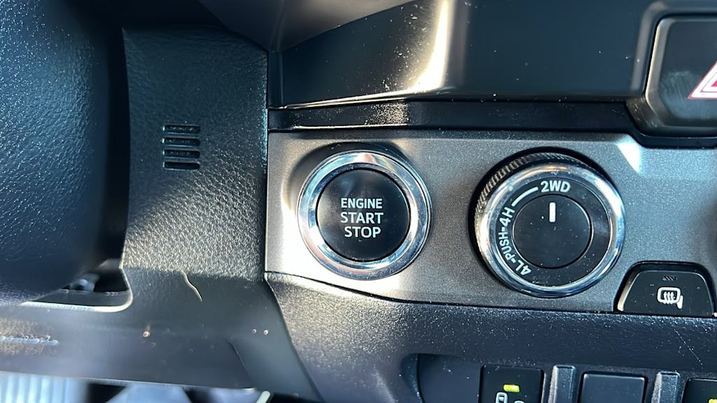 Thumbnail: 2021 Toyota Tacoma - 25