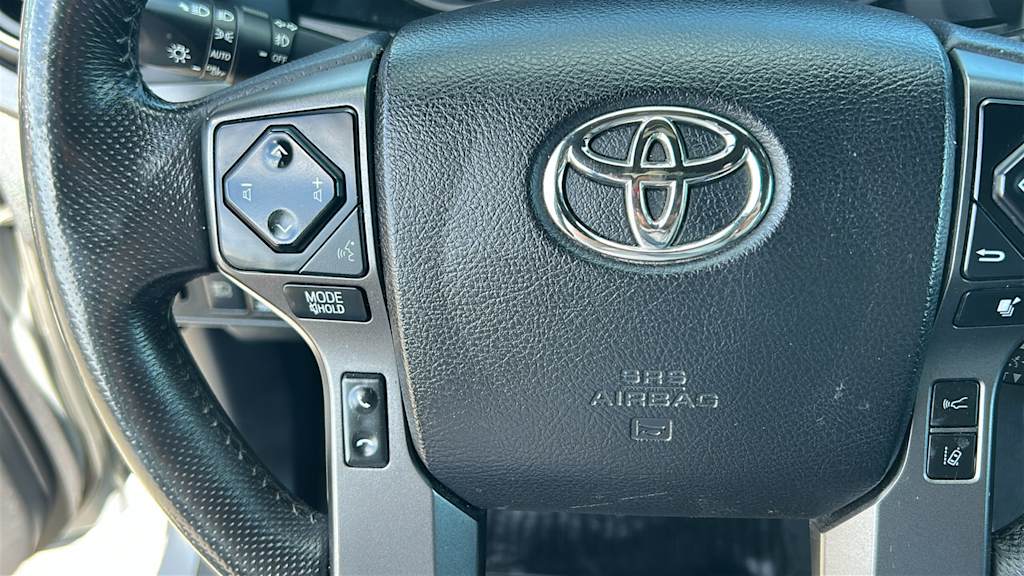 Thumbnail: 2021 Toyota Tacoma - 25