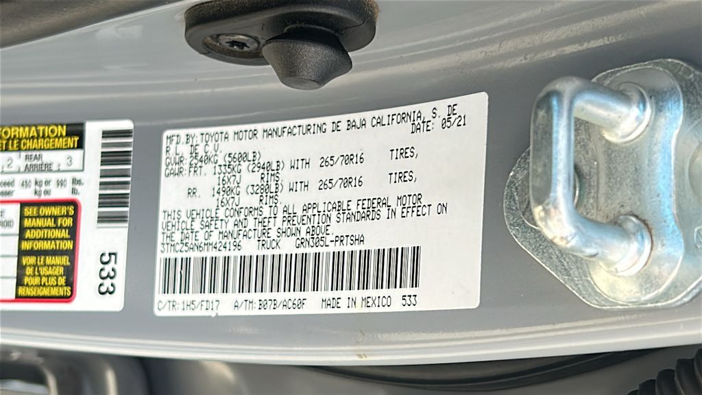 Thumbnail: 2021 Toyota Tacoma - 17